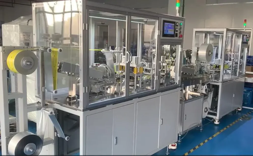 Surgical blade packing machine